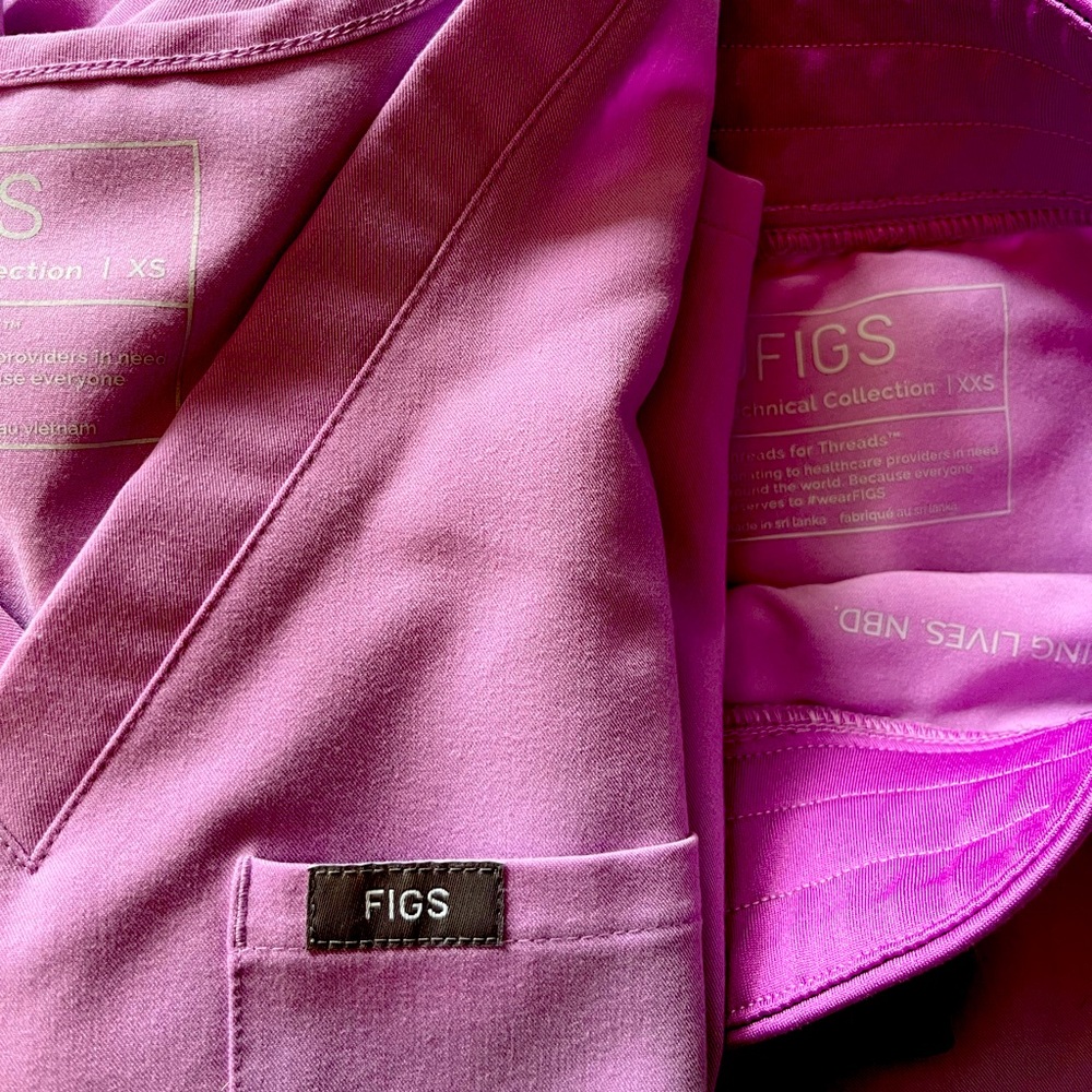 Dusk figs XS one pocket top XXS jogger pants